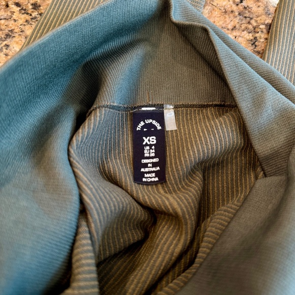 NWOT The Upside SET Seamless Ballet Bra and Ribbed Leggings in Khaki Green Olive - Picture 5 of 16